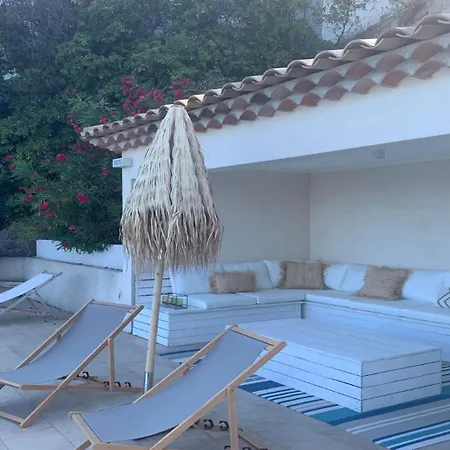 French Paradis Willa